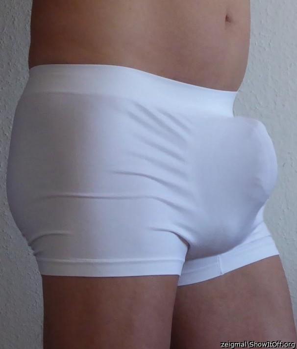 Very very impressive bulge 🔥😍💋