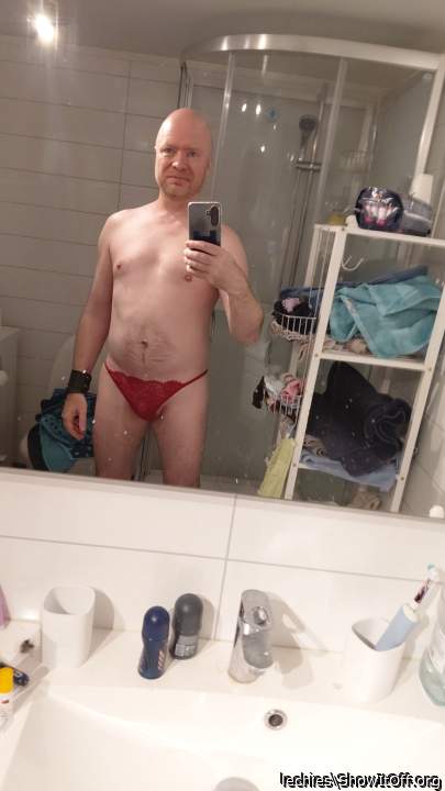 Adult image from lechies