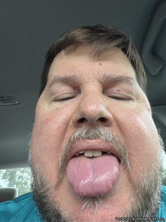 Cum on my tongue