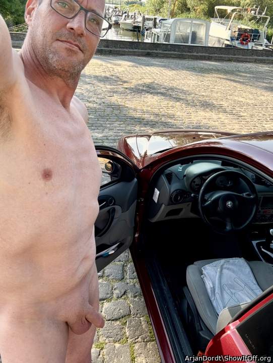 Adult image from ArjanDordt