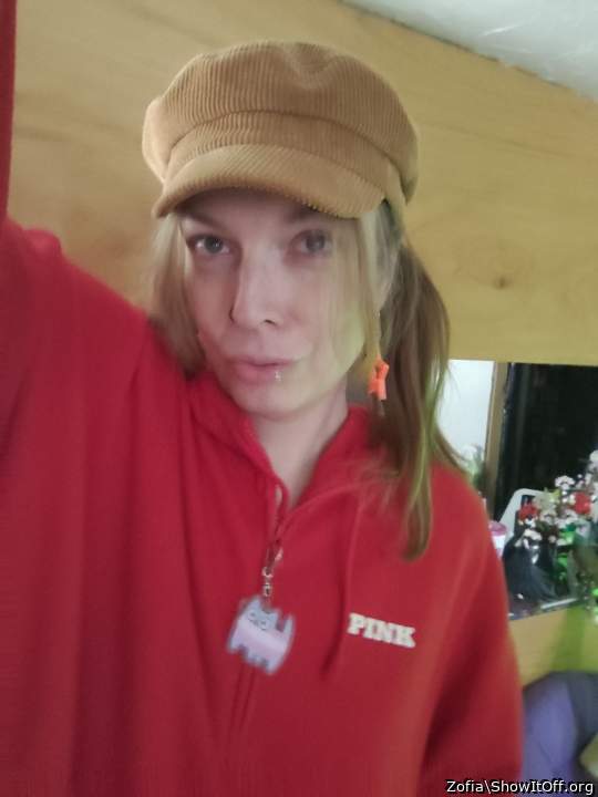 Eager tranny cum pig zofia azalea