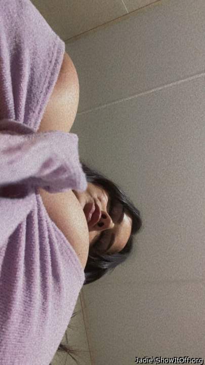 Adult image from Jadie