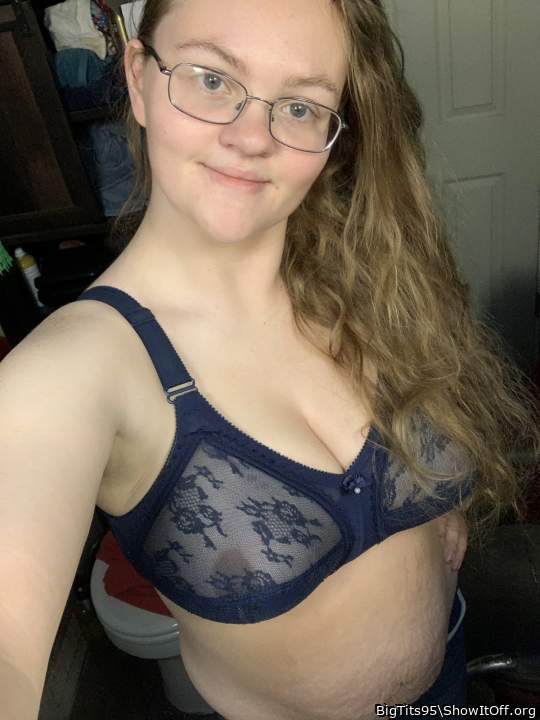 cute girl in a cute bra 