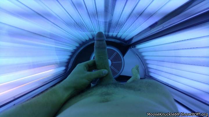 Adult image from MooseKnuckle69