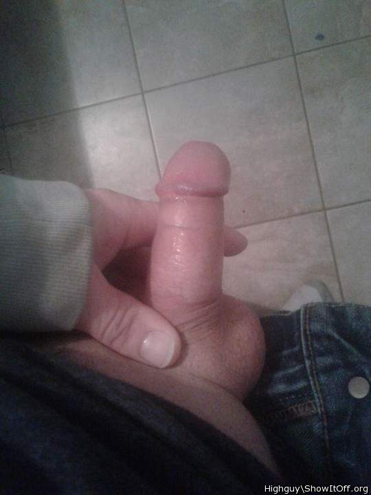 My cock looks great in this pic