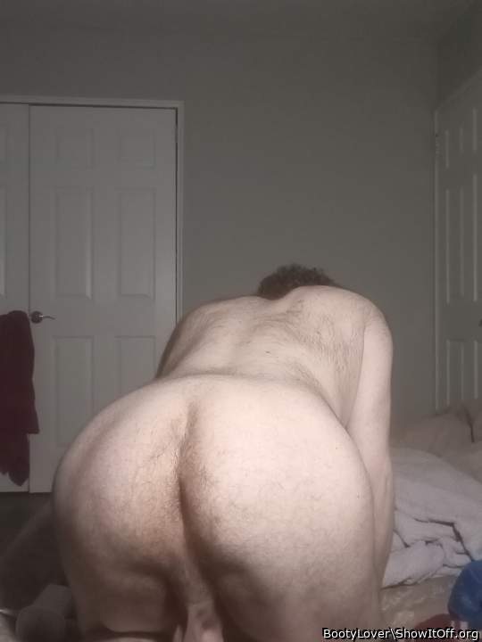 Do I have a big butt? :)