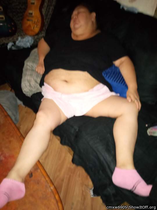 my drunk sexy BBW wife passed out so I undressed her