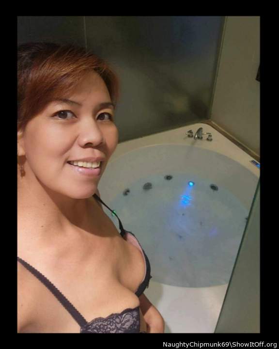 Anyone want to join me in the spa tub?