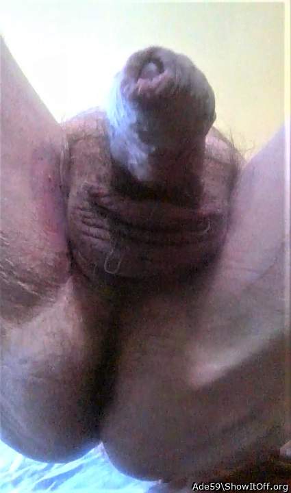 Very inviting cockplay pose...cockhead peeking out!