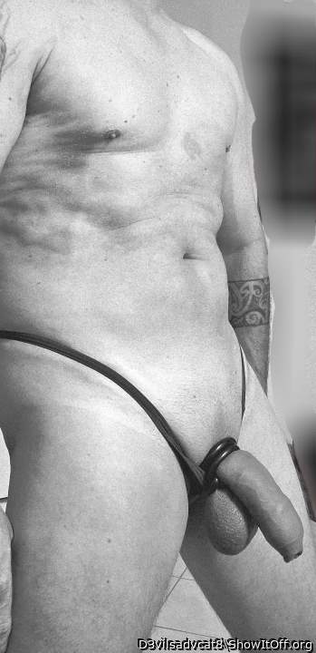 Adult image from D3vilsadvcat8