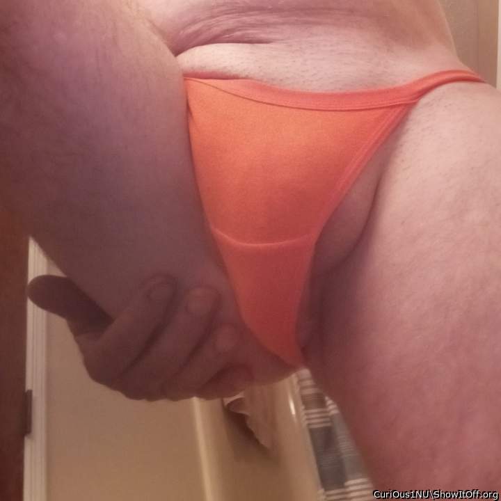 Love ur meat bent down like that, barely contained