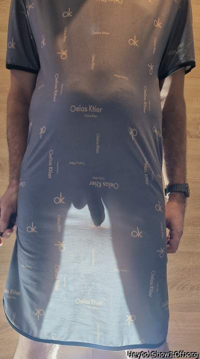 Adult image from Hey6o