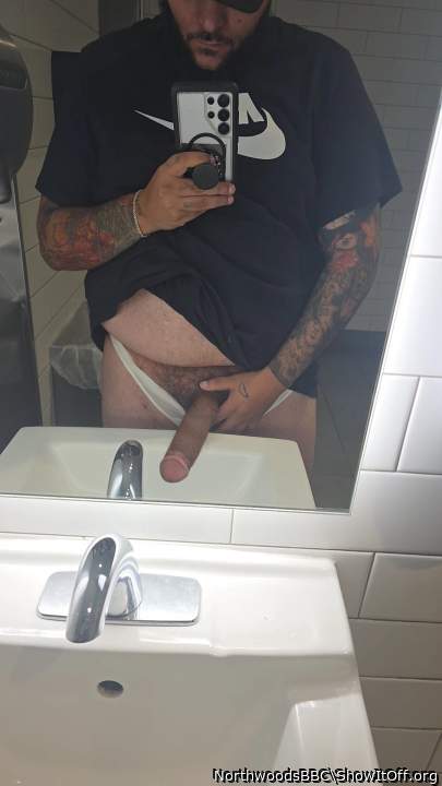 Adult image from NorthwoodsBBC