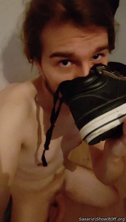 Shoe