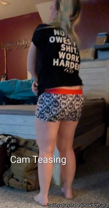 Adult image from Daddysplaymate