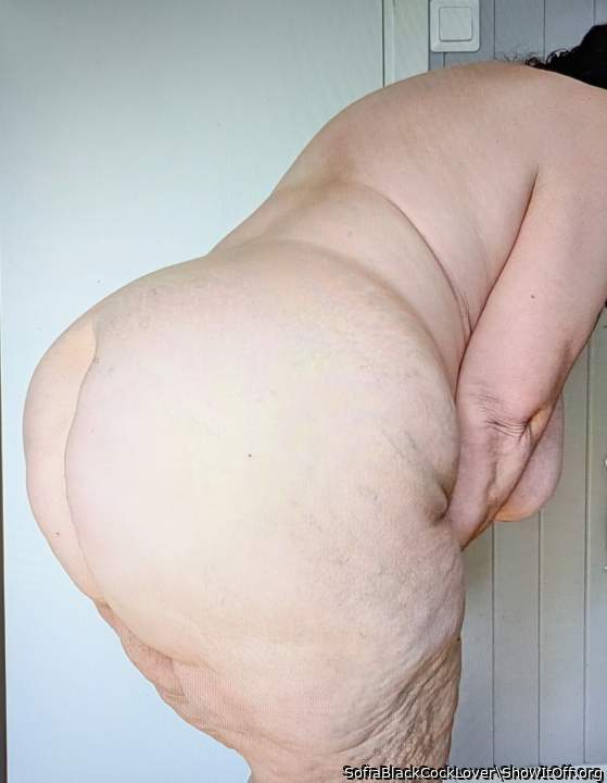 Black men appreciate huge fat asses and that`s very lucky for me