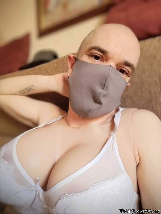 Adult image from T3cl4