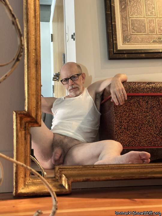 Gotta Love Mirror Pictures