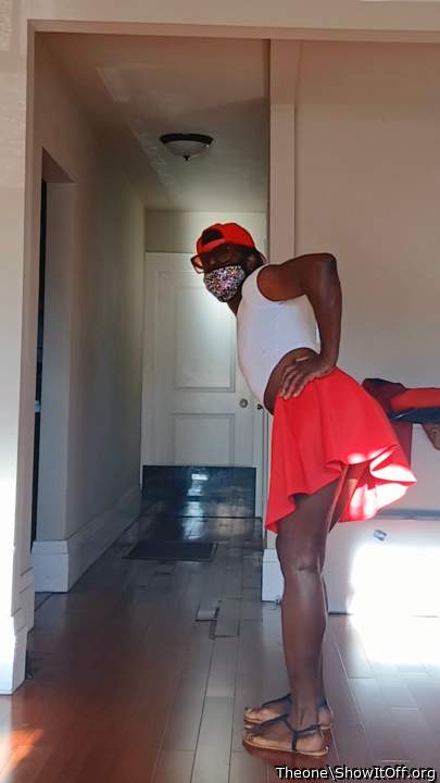 Look at my gay Ass in a skirt a cap and sandals ready to freak out in femboy m