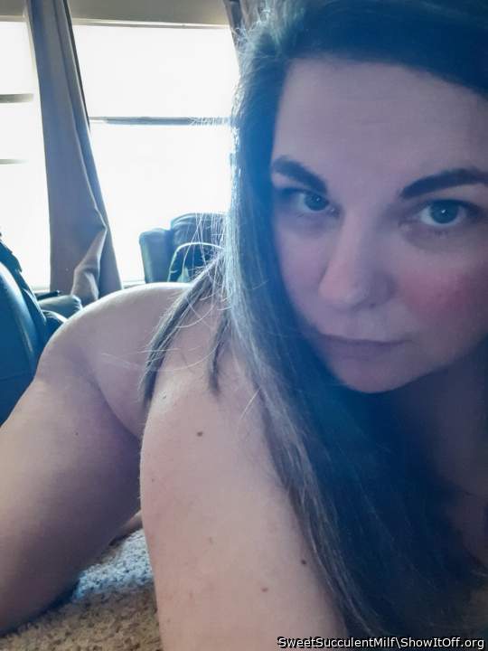 I'd like them pretty eyes looking up at me with my big dik i