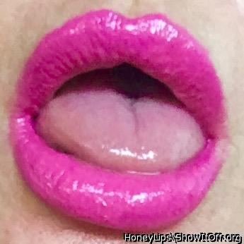Mmmm beautiful pink lips tongue ready for action mmmmm want 