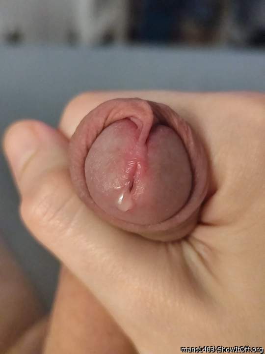 Mmmm...I would love to lick it off. 