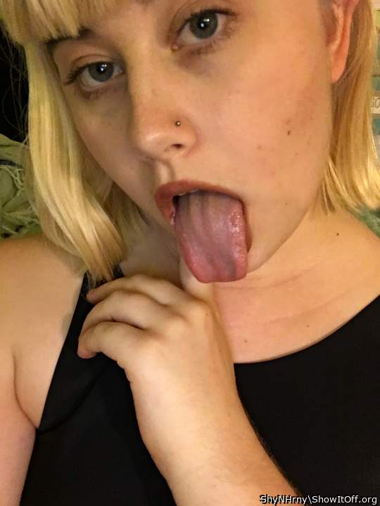 I wanna paint that tongue real thick   