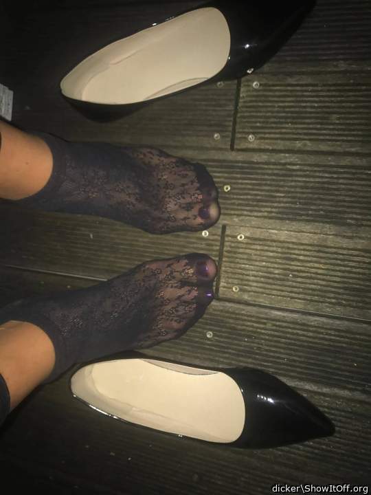 Adult image from dicker