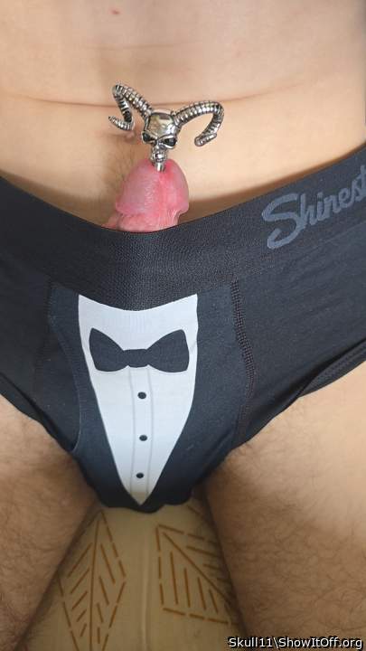 Adult image from Skull11