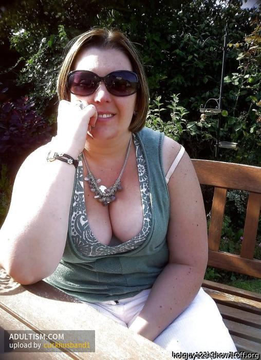 LOVES COCKS