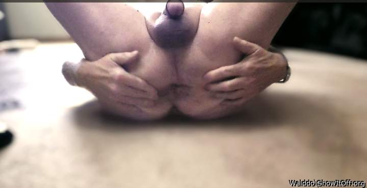 Adult image from Walddo