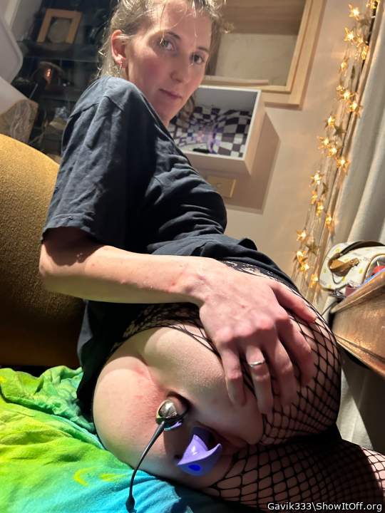 Luv to swap out one of those toys for my cock 