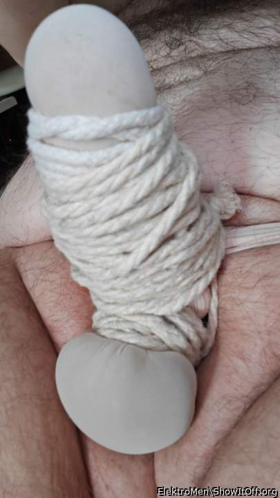 Adult image from ElektroMen