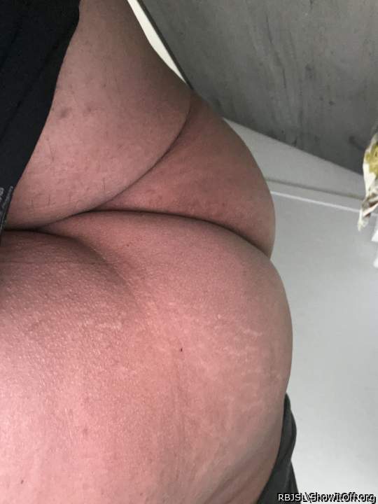 Wow... That sure is one really nice looking Back Porch