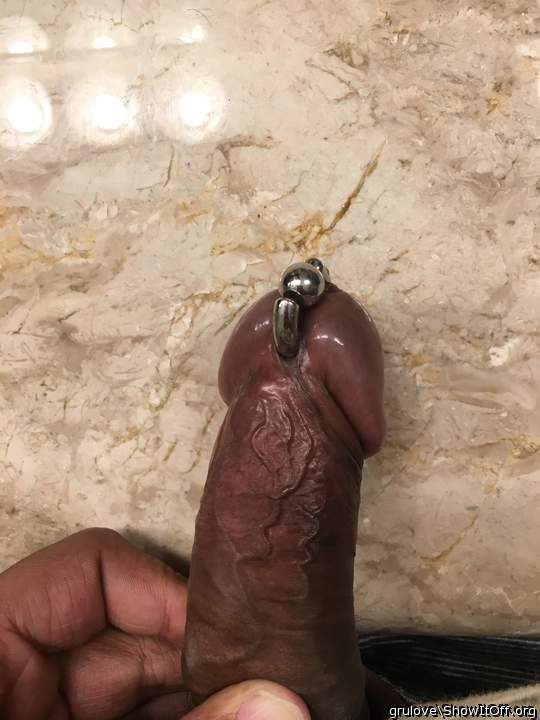 4G ring with foreskin