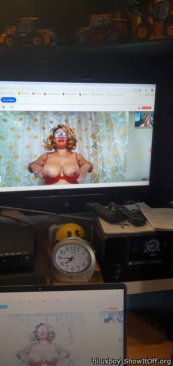 Adult image from hiluxboy