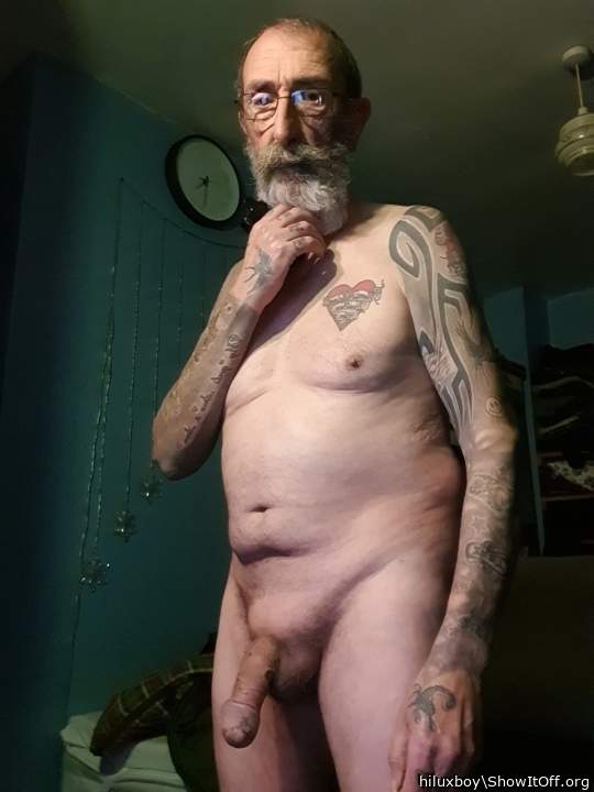 Adult image from hiluxboy