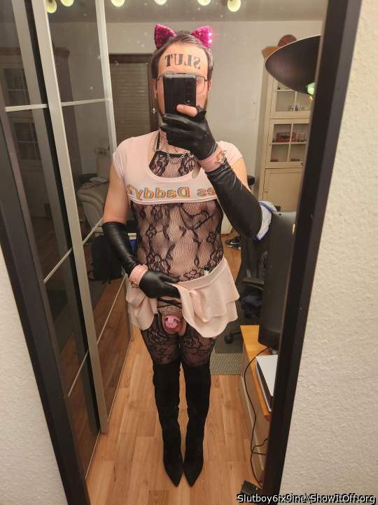 Adult image from Slutboy6ix9ine