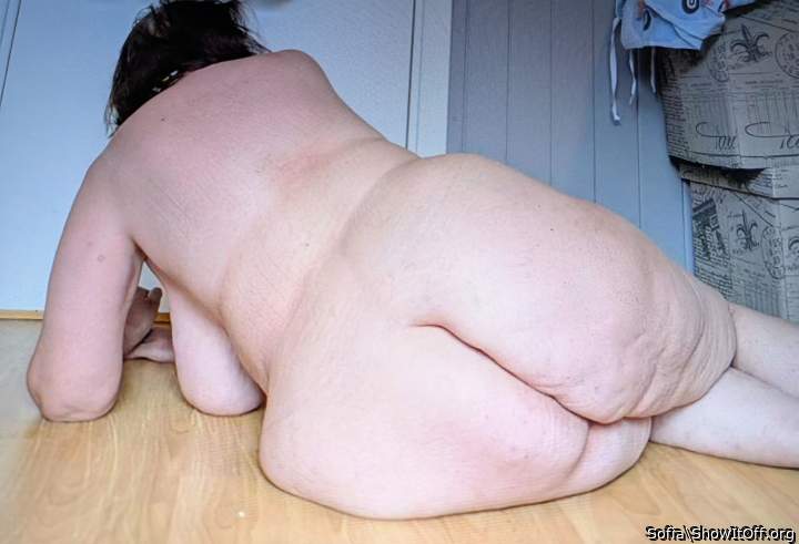 My fat ass is shaking like jelly when I walk