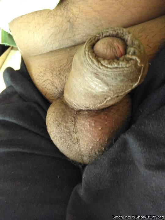 Loving that thick foreskin