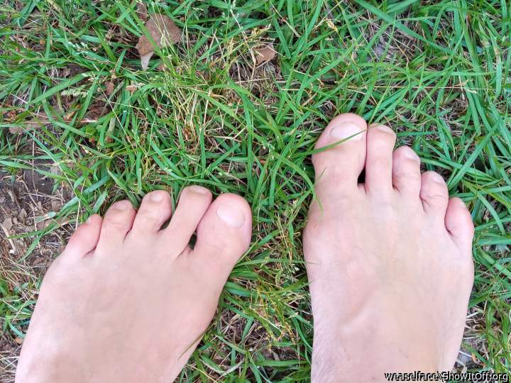 Very Sexy and Sassy Feet and Toes. Come for a visit....
