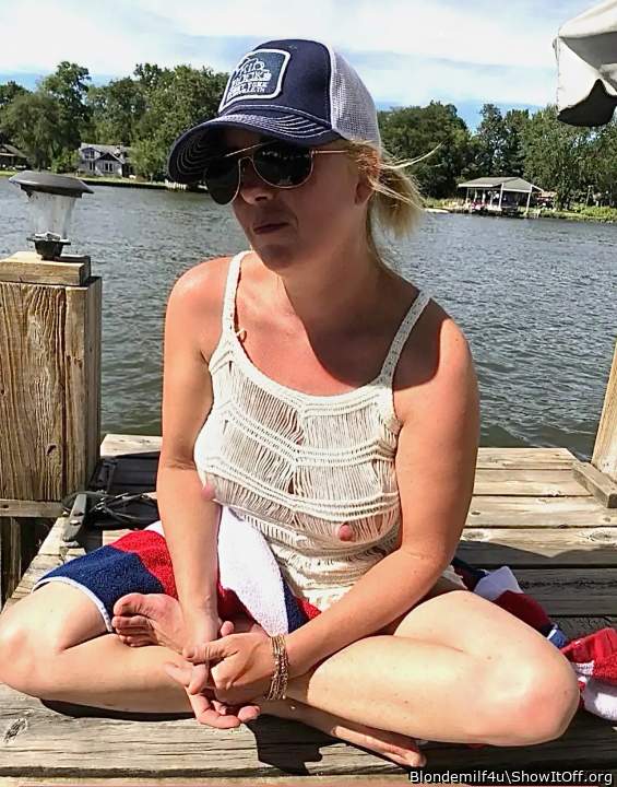 My nipples! Are exposed 😈