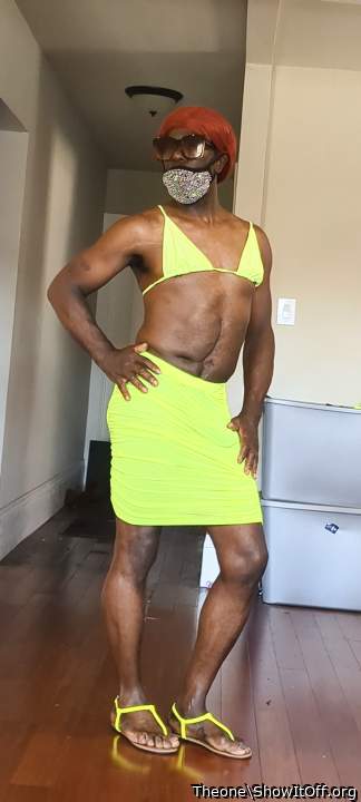 I'm just a sexy CD bitch boy ready to go on a lunch date with a youngster 27