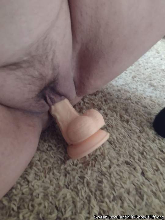 That clit looks lonely 