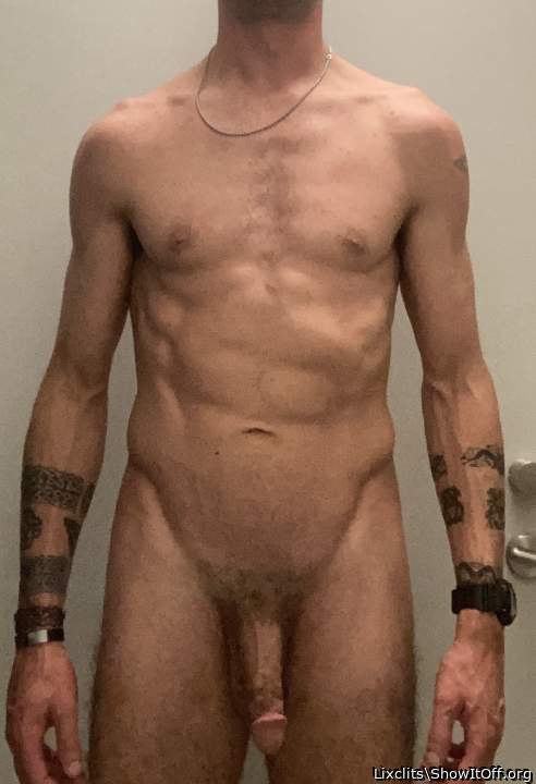 Adult image from Lixclits