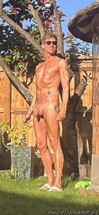 Adult image from Paolo1971