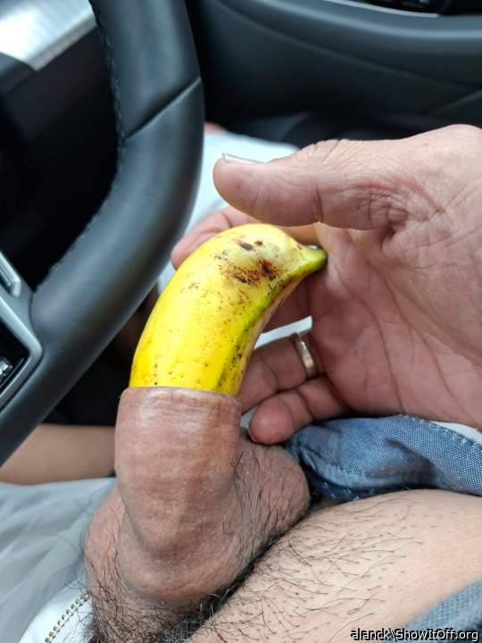 Who like to feed into my foreskin