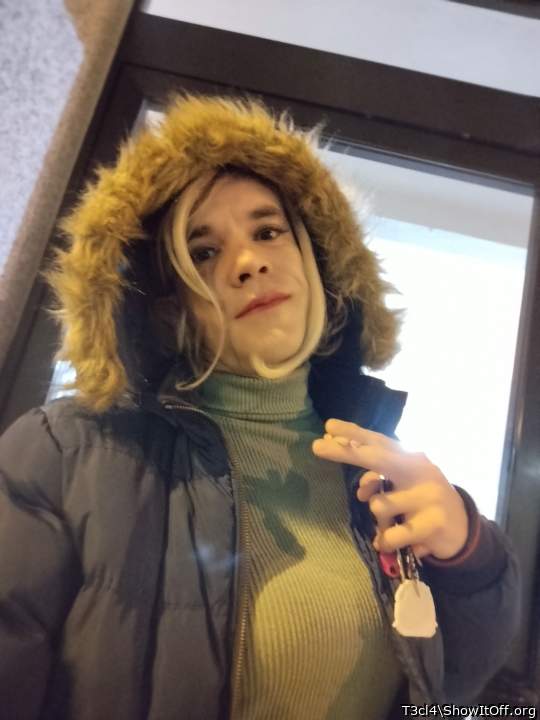 Adult image from T3cl4