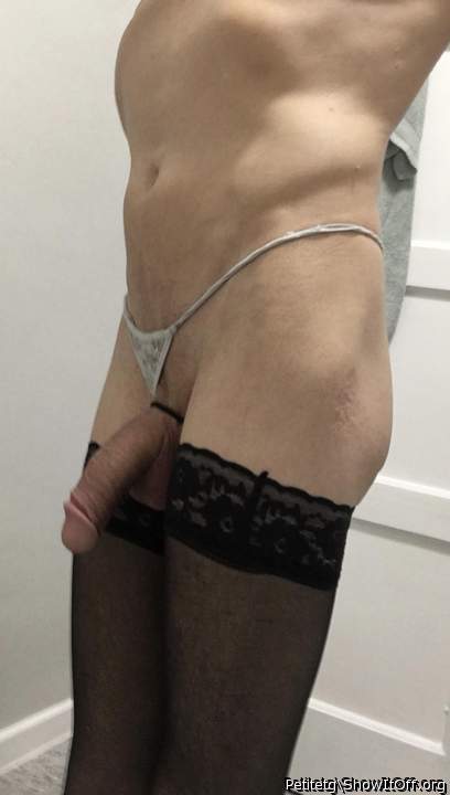 Gotta love a nice cock with stockings 