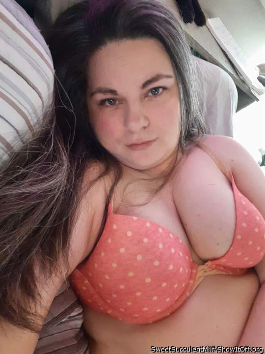 Adult image from SweetSucculentMilf